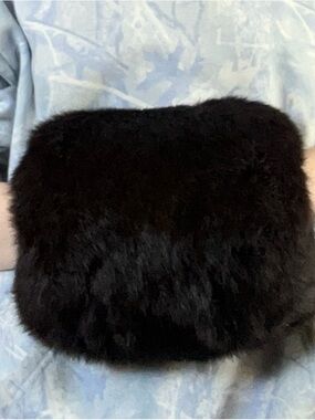 Black Fluffy hand warmer